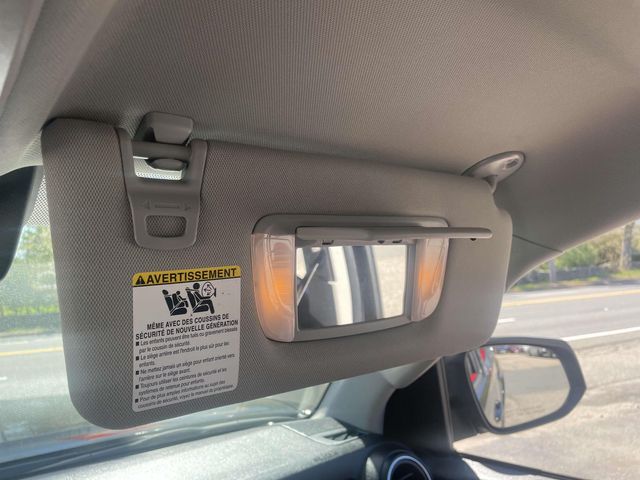 Vehicle image 29 of 35