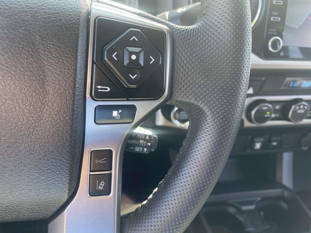 Vehicle image 31 of 35