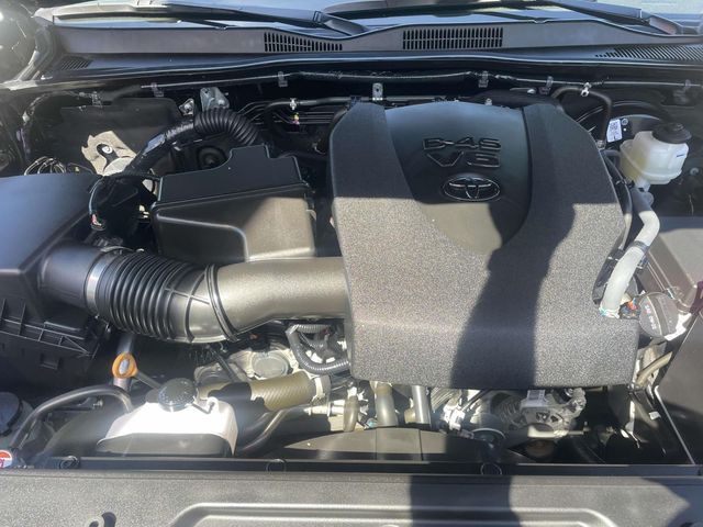 Vehicle image 10 of 35