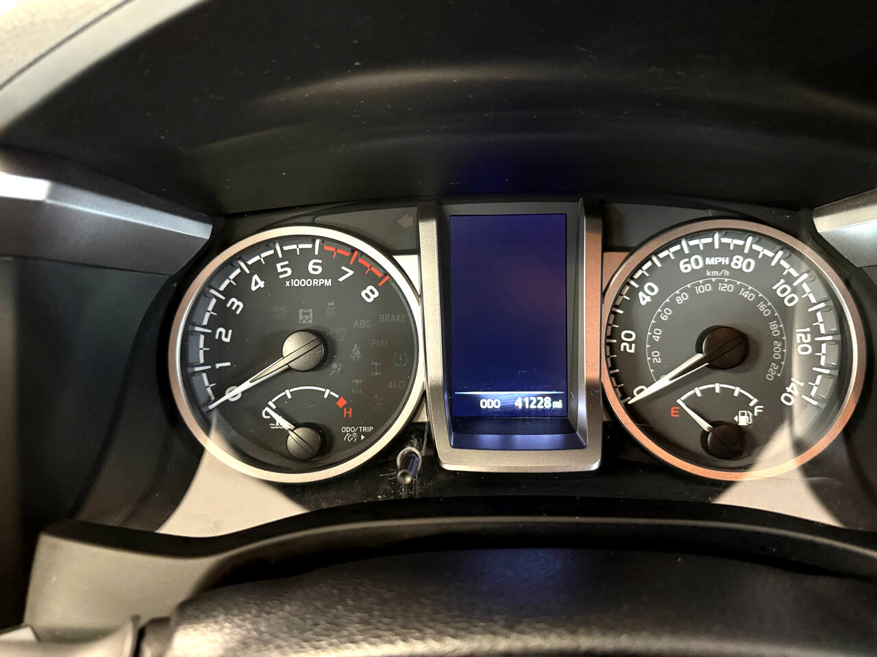 Vehicle image 39 of 51