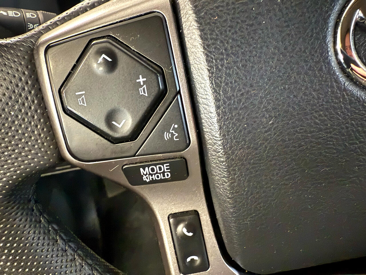 Vehicle image 42 of 51