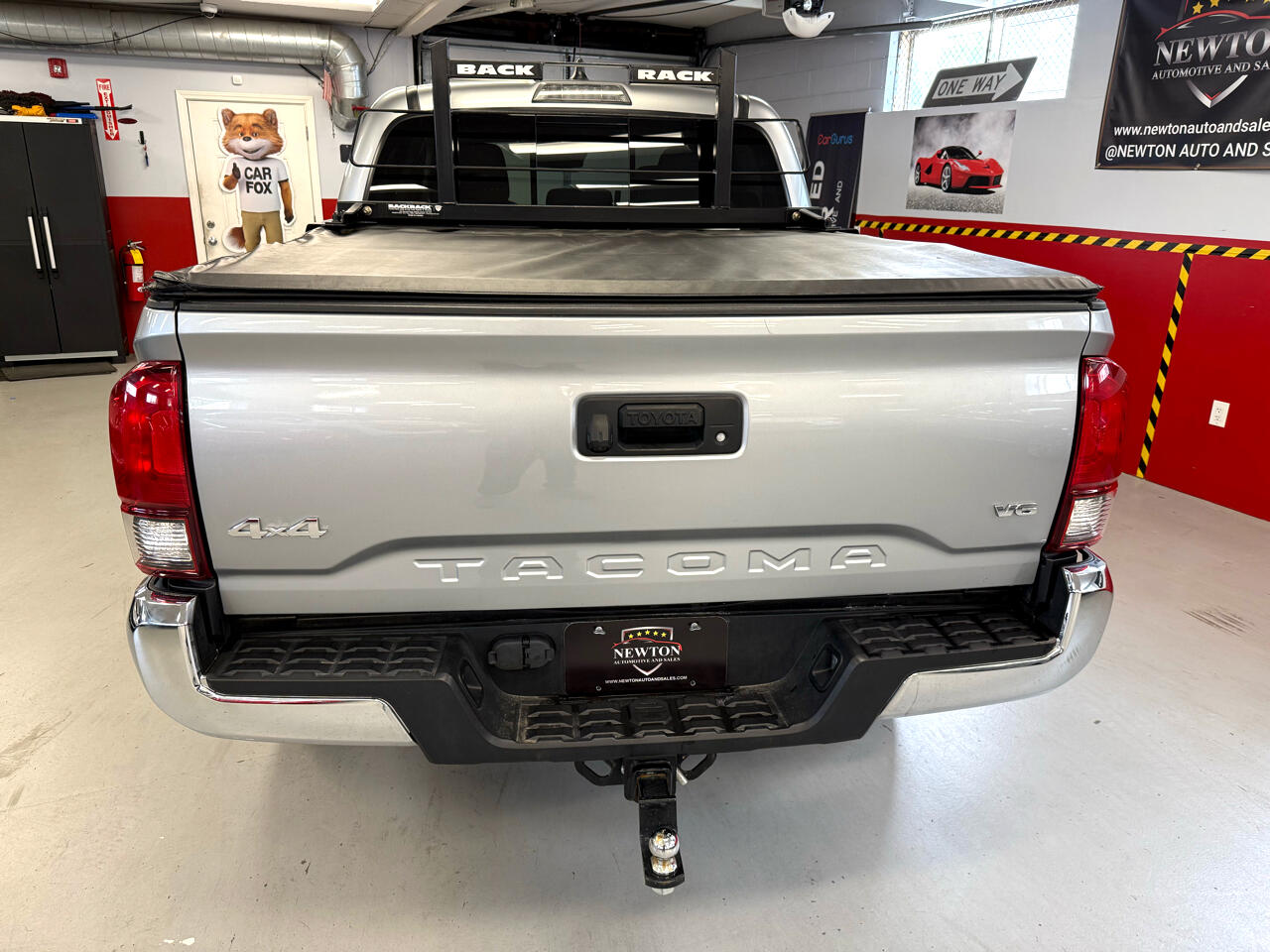 Vehicle image 5 of 51
