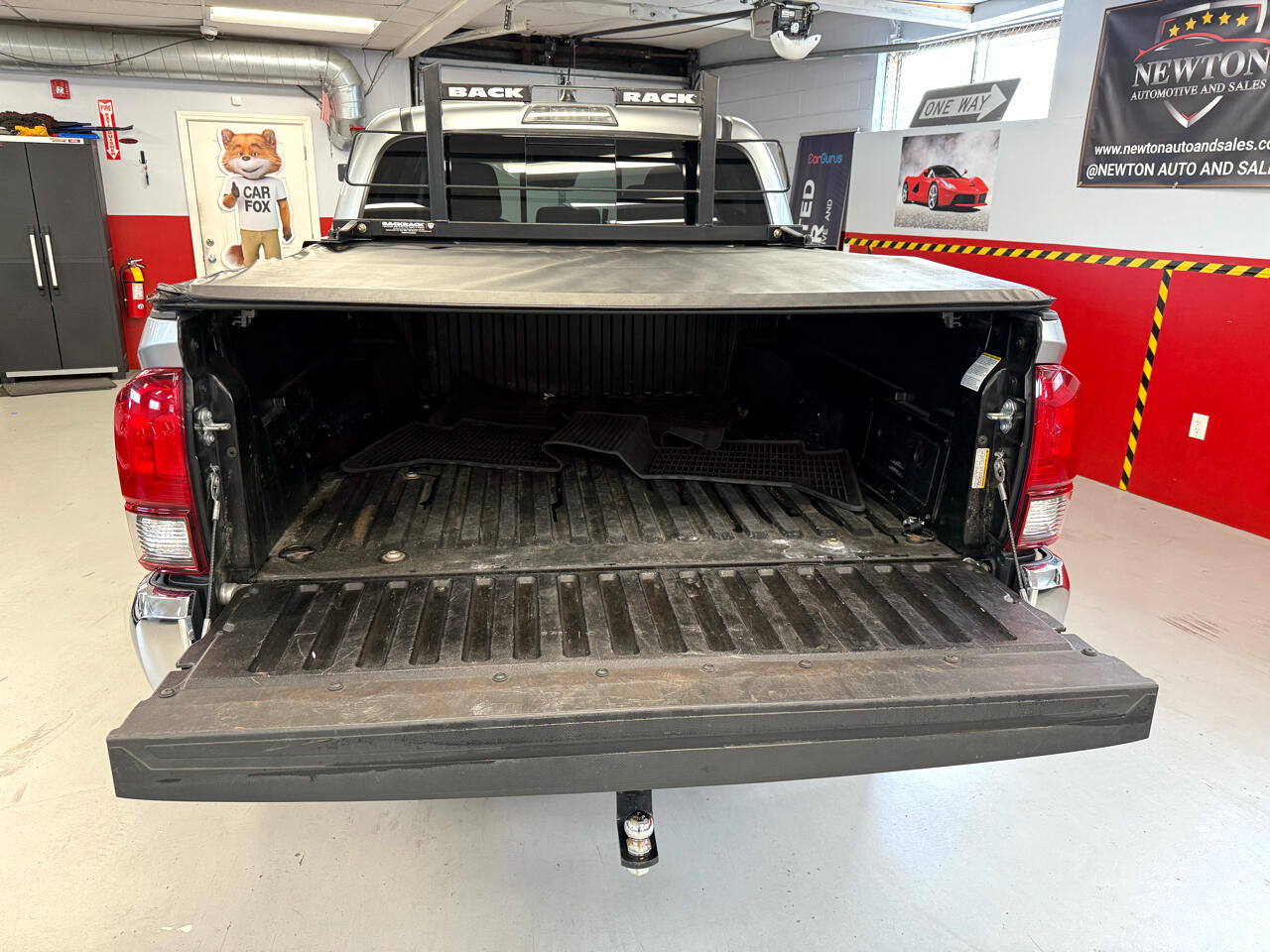 Vehicle image 13 of 51