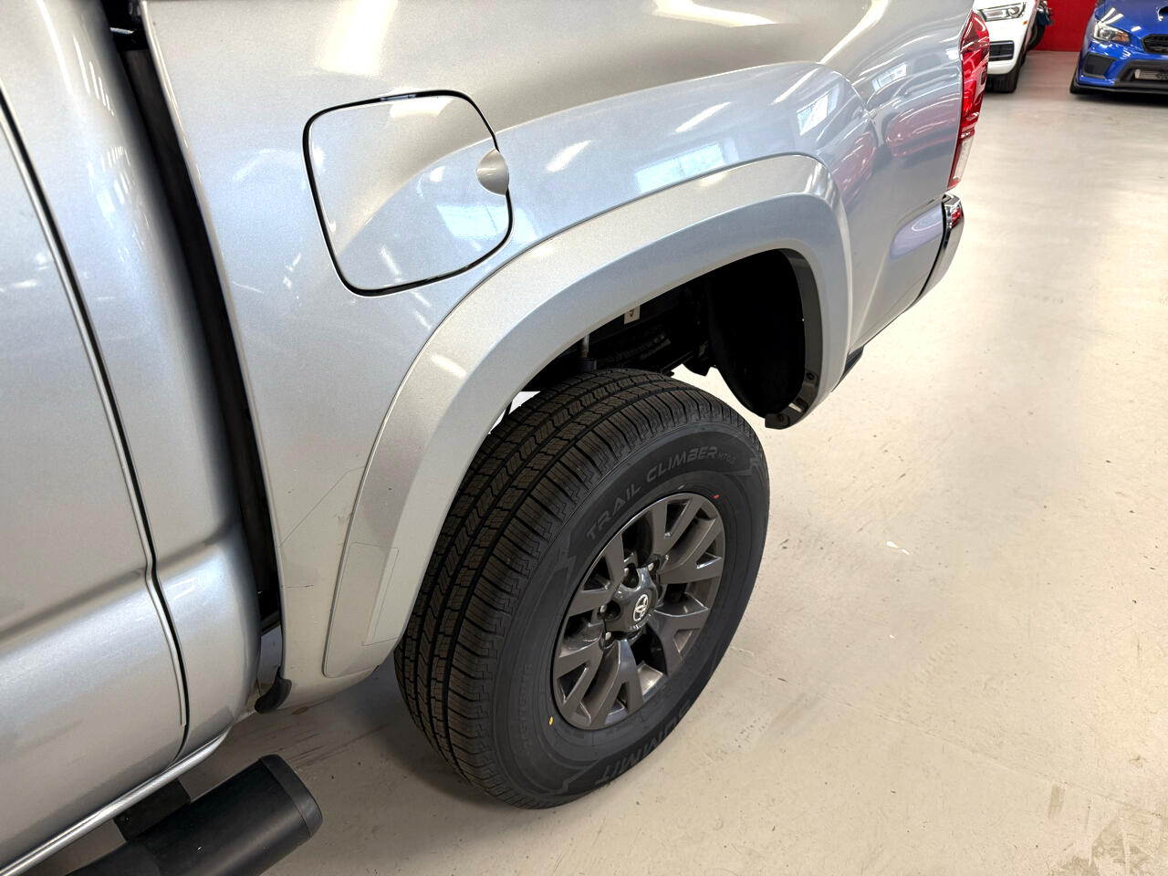 Vehicle image 15 of 51
