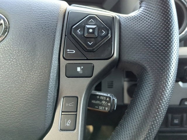 Vehicle image 23 of 26