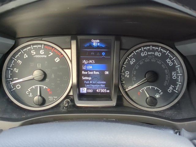Vehicle image 15 of 26