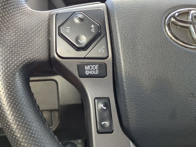 Vehicle image 22 of 26