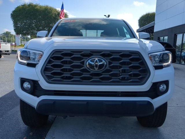 Vehicle image 2 of 26