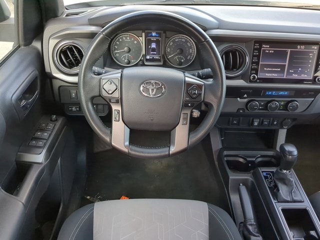 Vehicle image 11 of 26