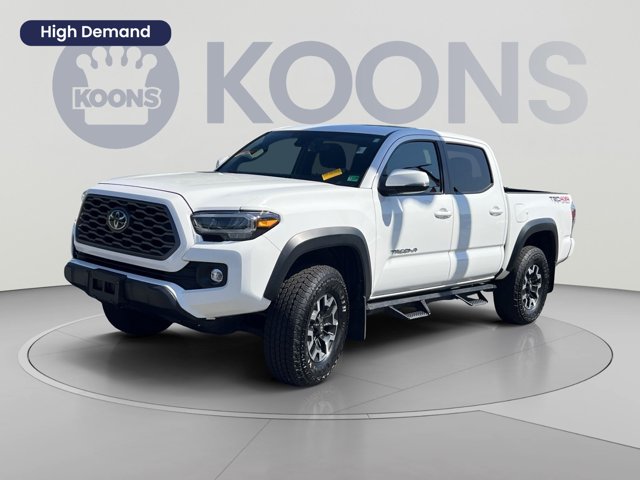 2023 Toyota Tacoma SR Image 2 of 26