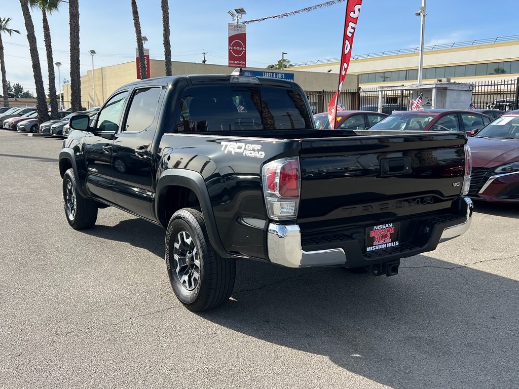 Vehicle image 8 of 28