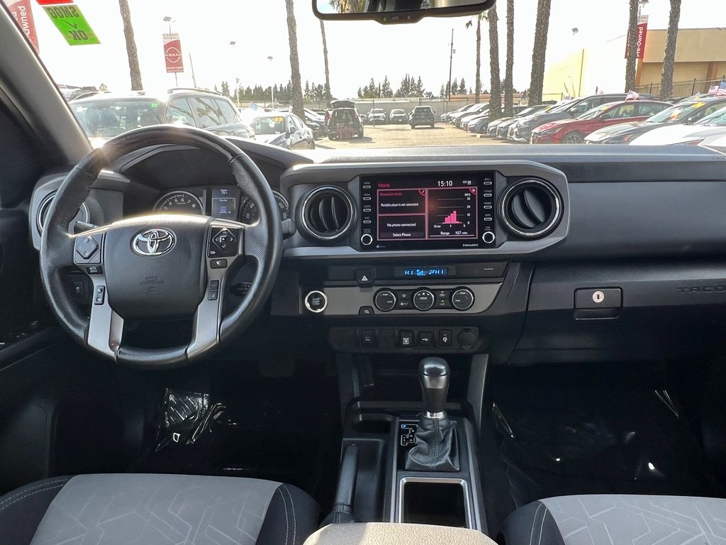 Vehicle image 15 of 28