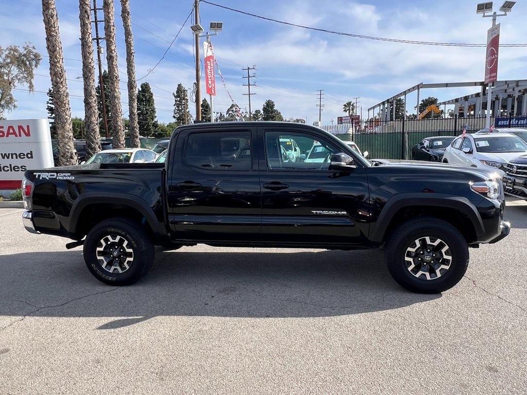 Vehicle image 7 of 28