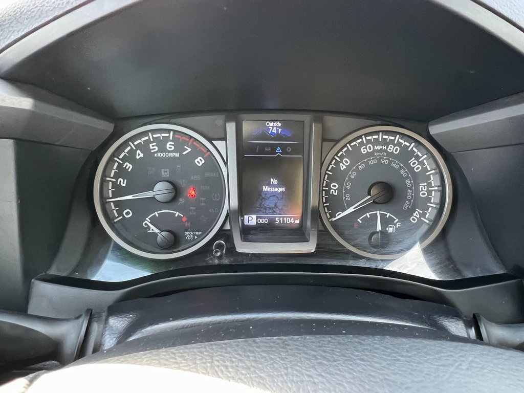 Vehicle image 23 of 28