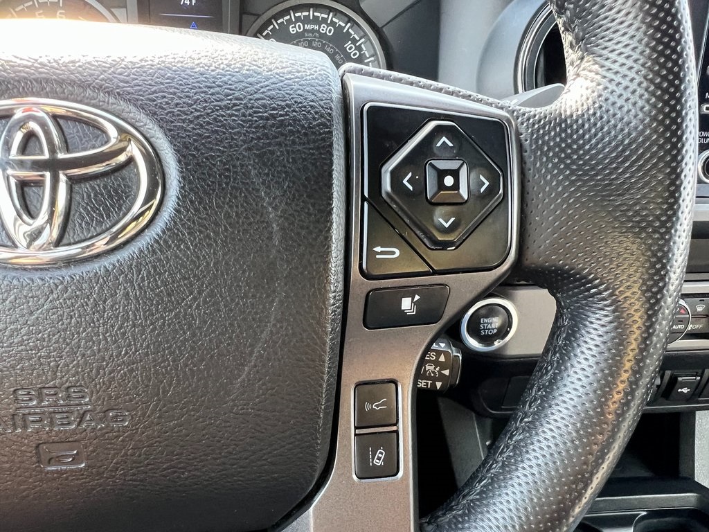 Vehicle image 22 of 28