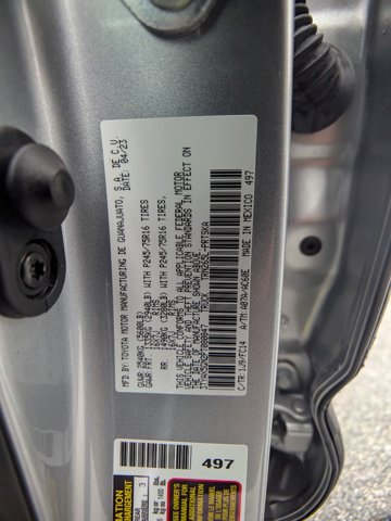 Vehicle image 17 of 30