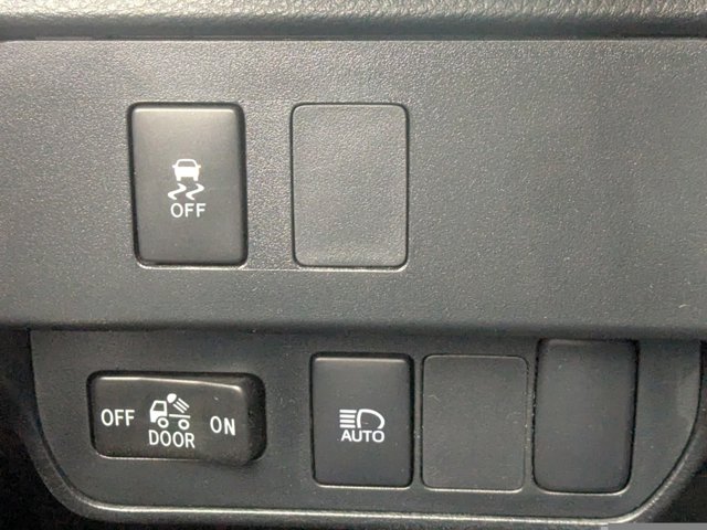 Vehicle image 29 of 30