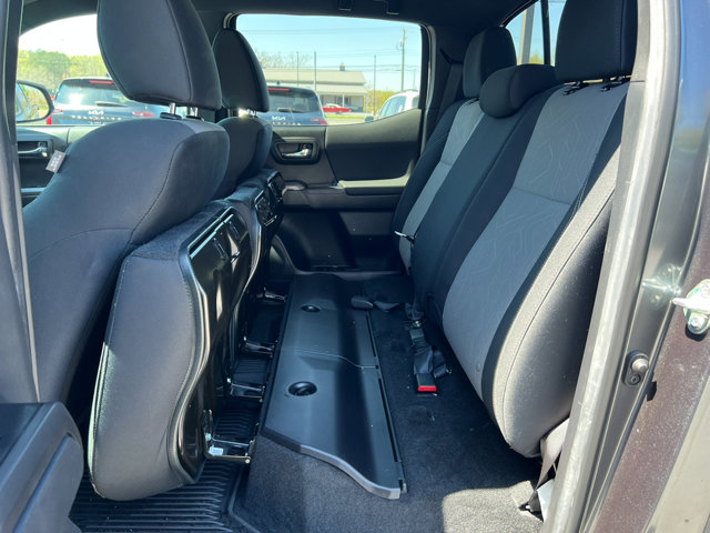 Vehicle image 26 of 27