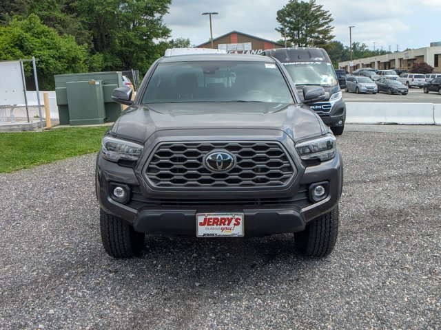 Vehicle image 2 of 32