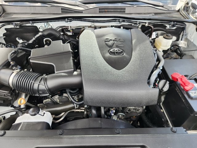 Vehicle image 8 of 30
