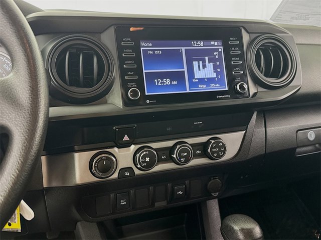 Vehicle image 18 of 19