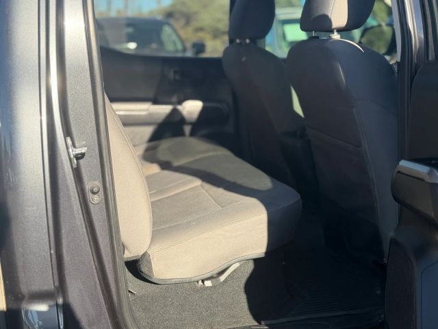 2023 Toyota Tacoma SR5 Image 3 of 10