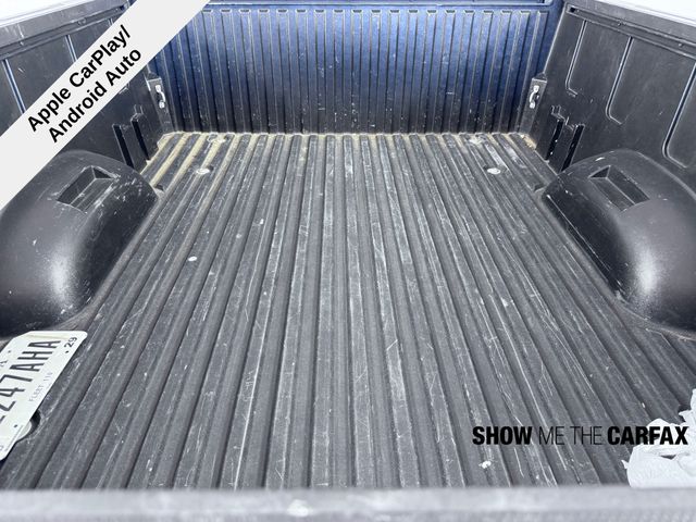 Vehicle image 10 of 38