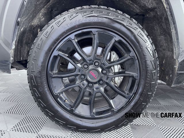 Vehicle image 8 of 38