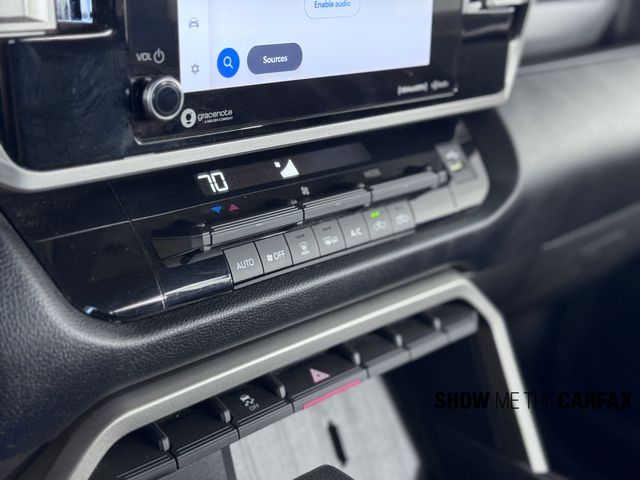 Vehicle image 19 of 38
