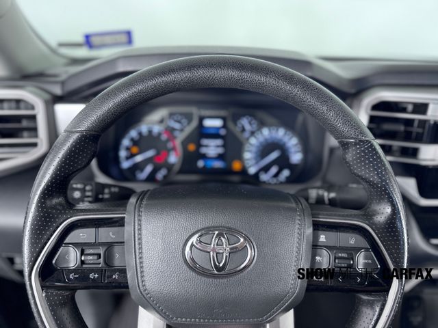 Vehicle image 34 of 38