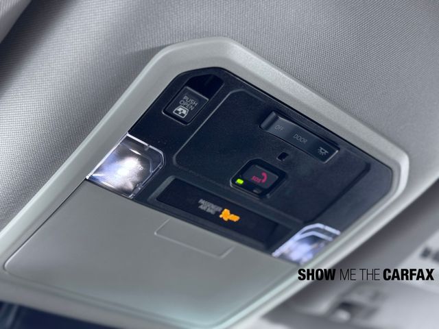 Vehicle image 29 of 38