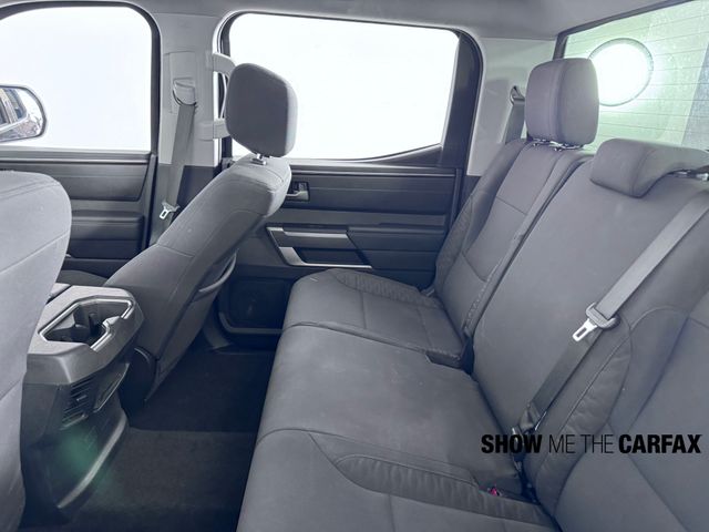 Vehicle image 11 of 38