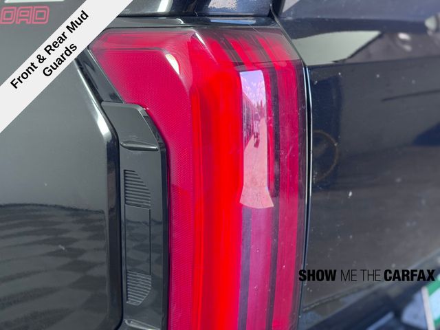 Vehicle image 23 of 38