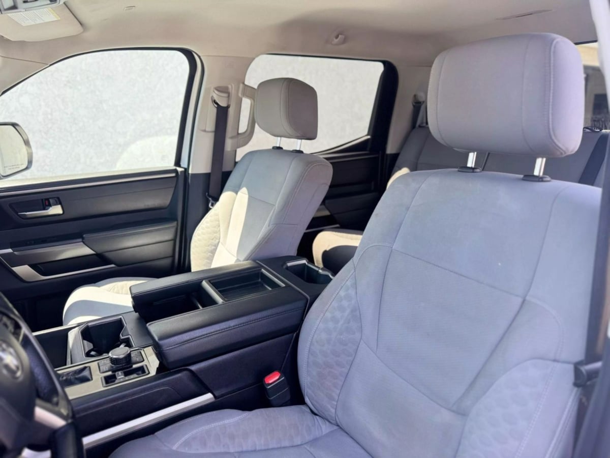 Vehicle image 19 of 36
