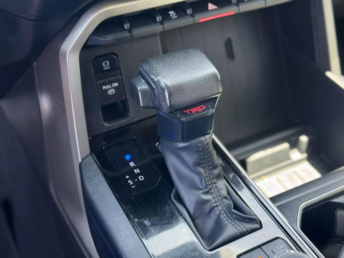 Vehicle image 23 of 36