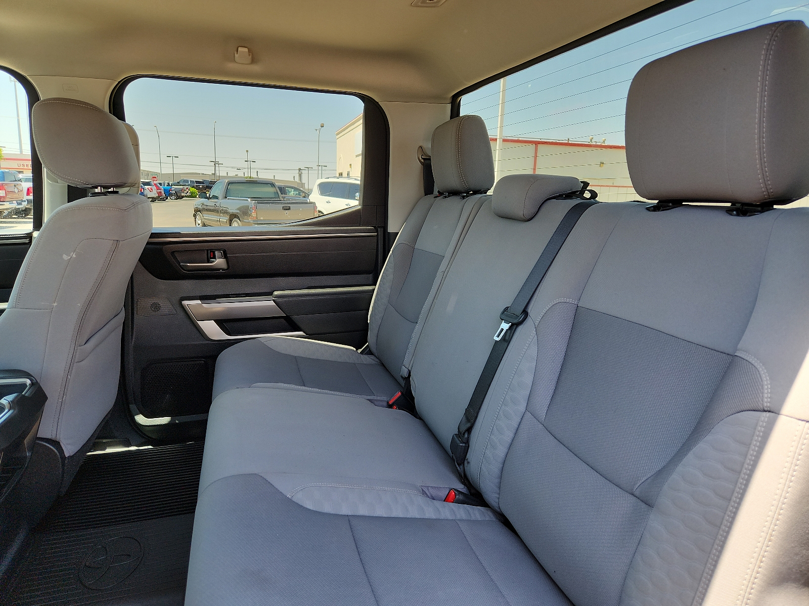 Vehicle image 8 of 16