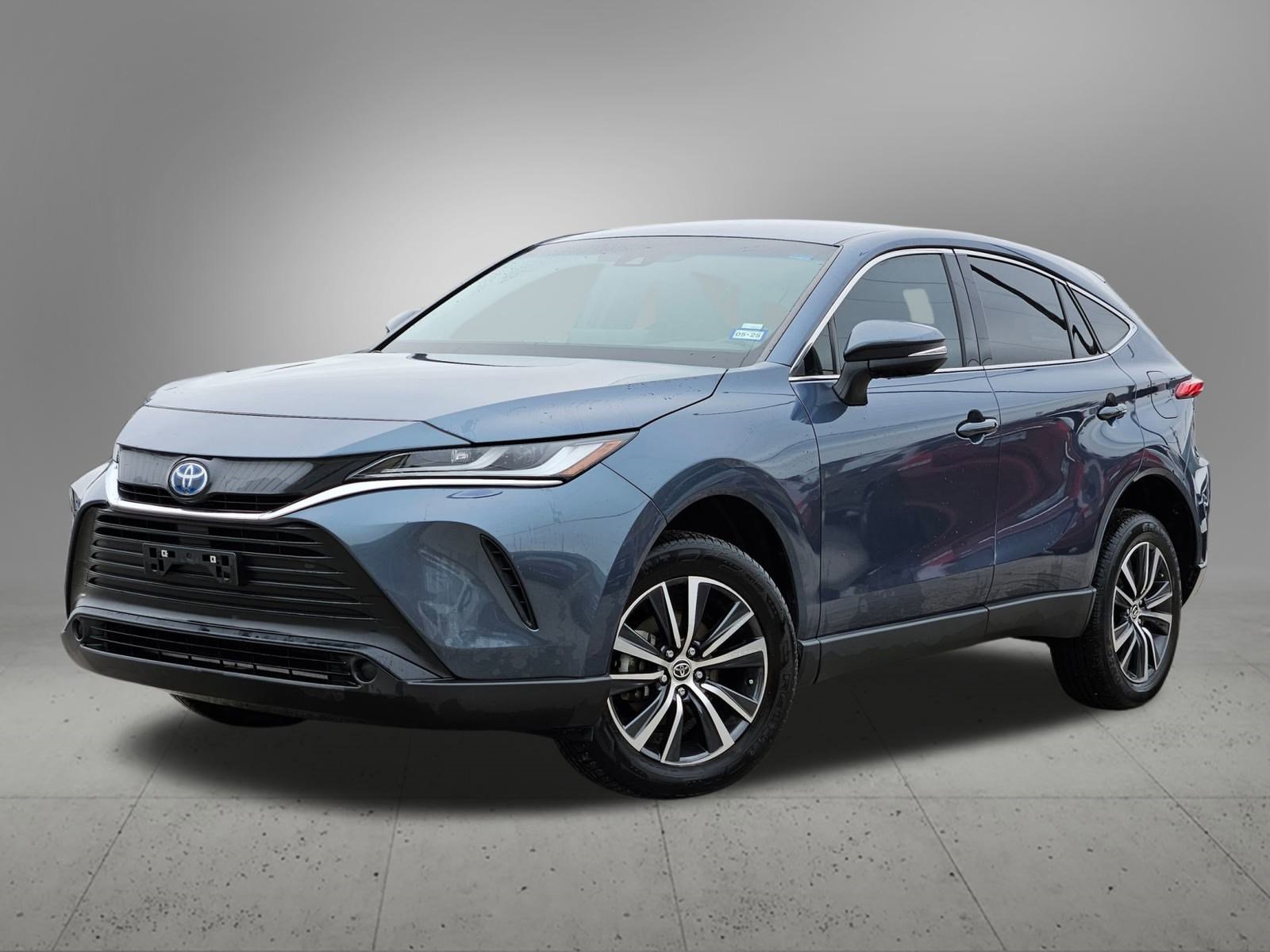 Vehicle image 1 of 32