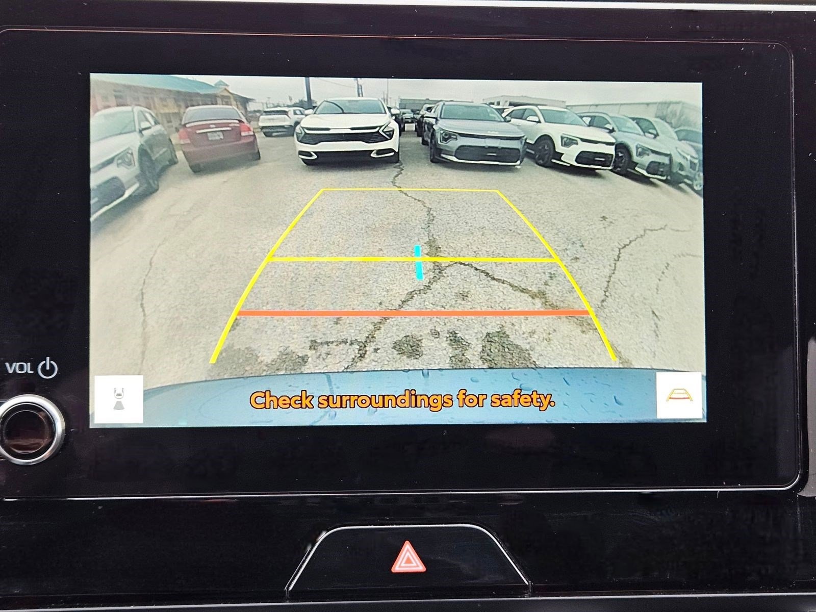 Vehicle image 27 of 32