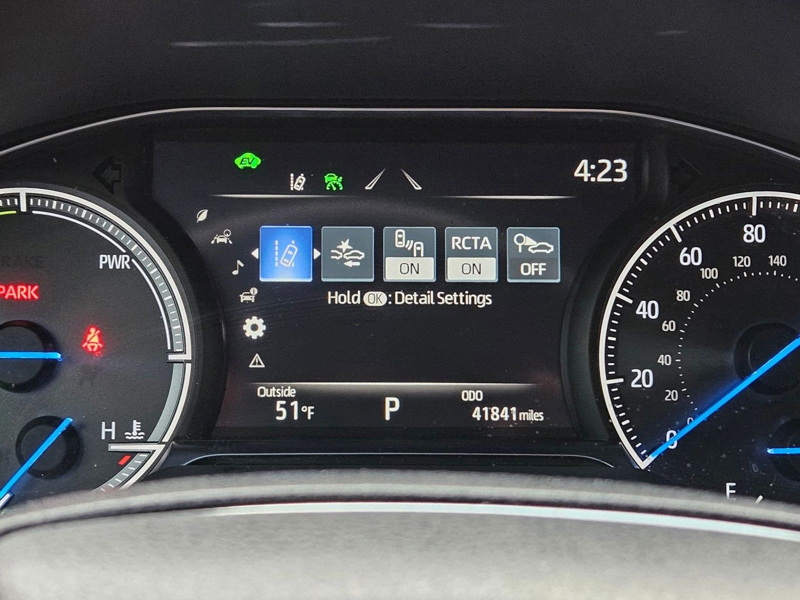 Vehicle image 29 of 32