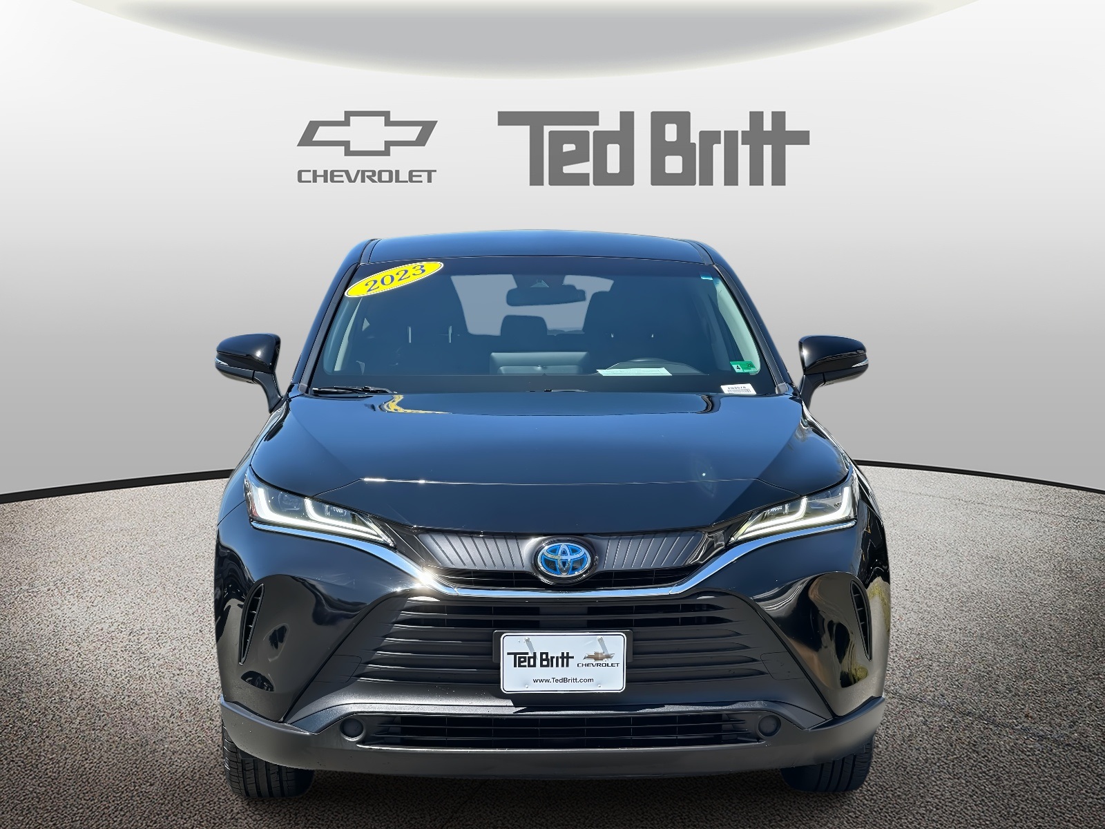 Vehicle image 2 of 26