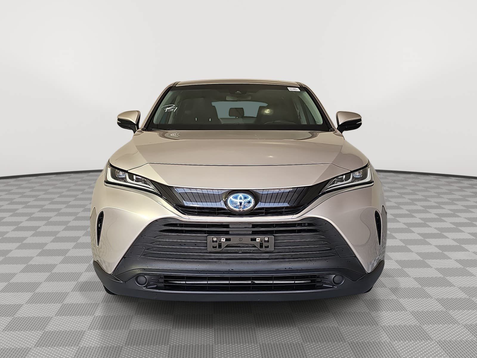 2023 Toyota Venza LE Image 2 of 29