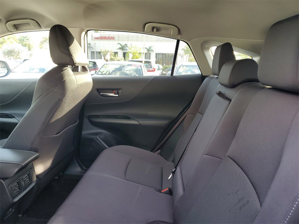 Vehicle image 9 of 22
