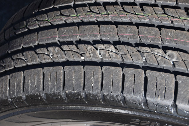 Vehicle image 11 of 38