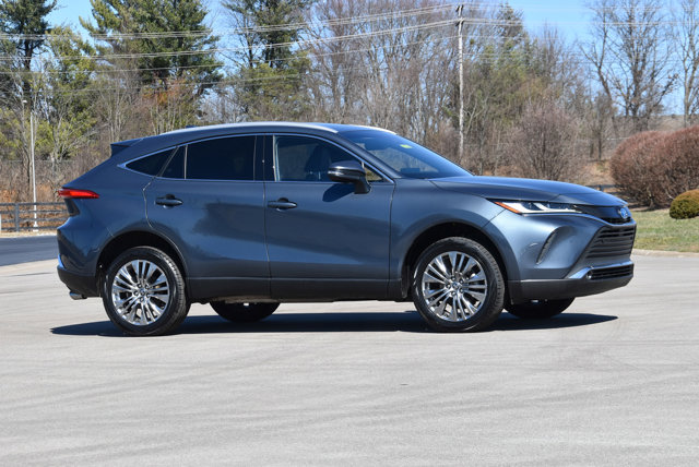 Vehicle image 4 of 38