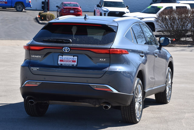 Vehicle image 6 of 38
