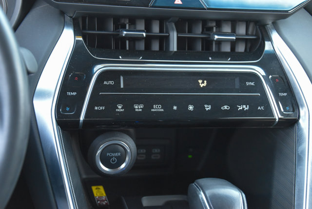 Vehicle image 37 of 38