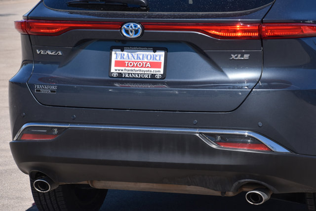 Vehicle image 26 of 38