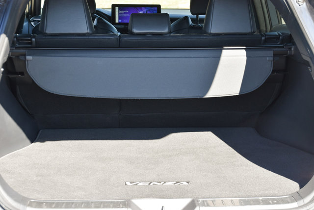 Vehicle image 20 of 38
