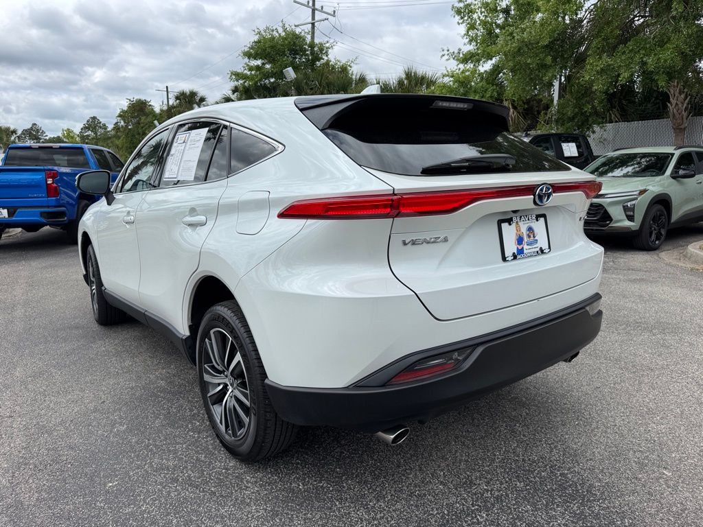 Vehicle image 3 of 30