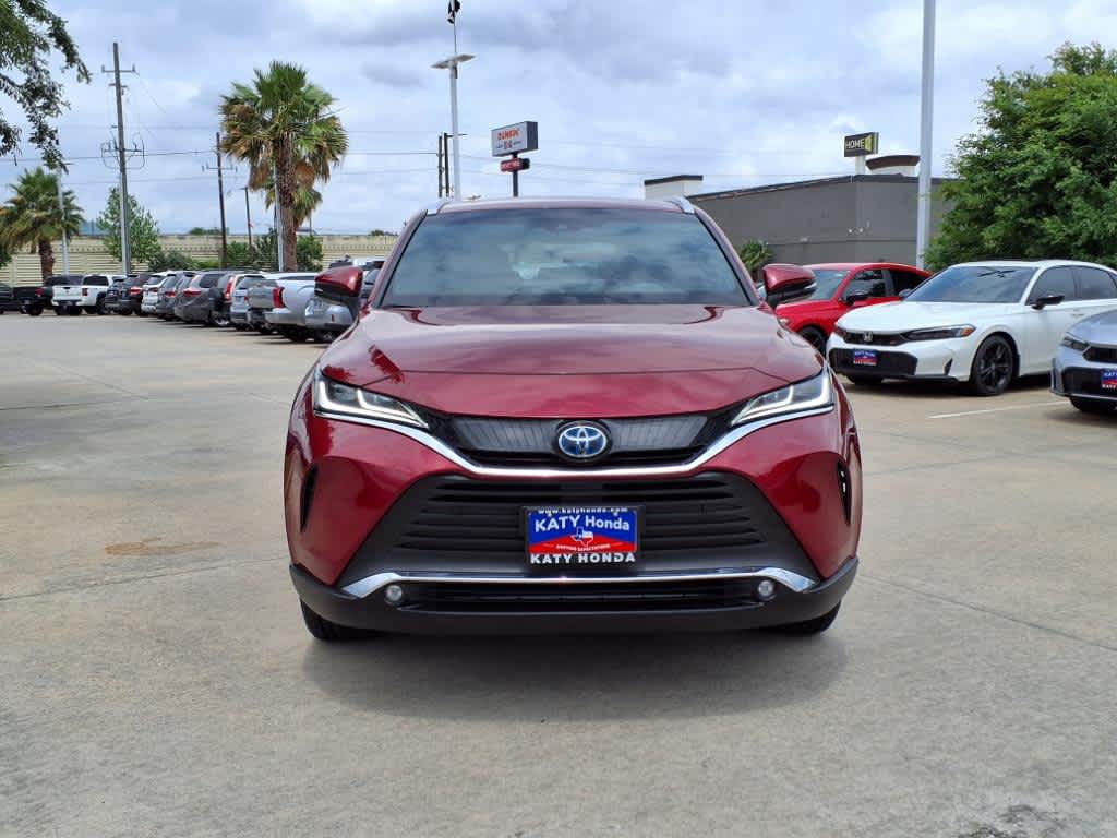 Vehicle image 4 of 25